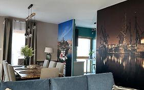 Premium 4 Rooms Apartment